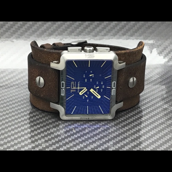 RARE FOSSIL Chronograph - Picture 4 of 9